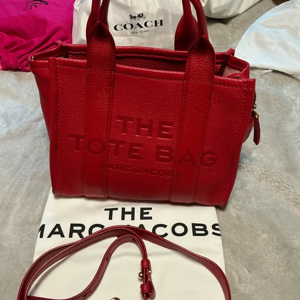 Marc Jacobs The Tote Bag - Red